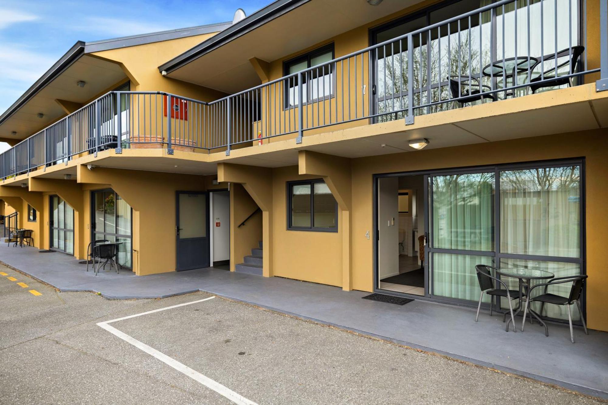 Avenue Motel Alexandra Exteriör bild